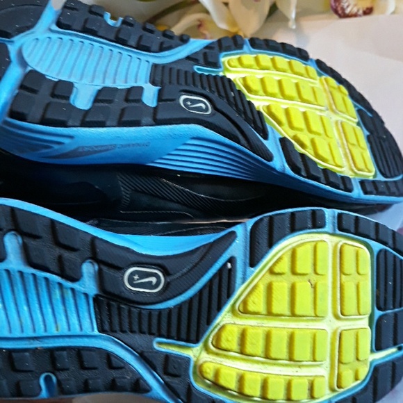 Nike LUNARECLIPSE 2 H20 REPEL boys 5.5 - Picture 7 of 8